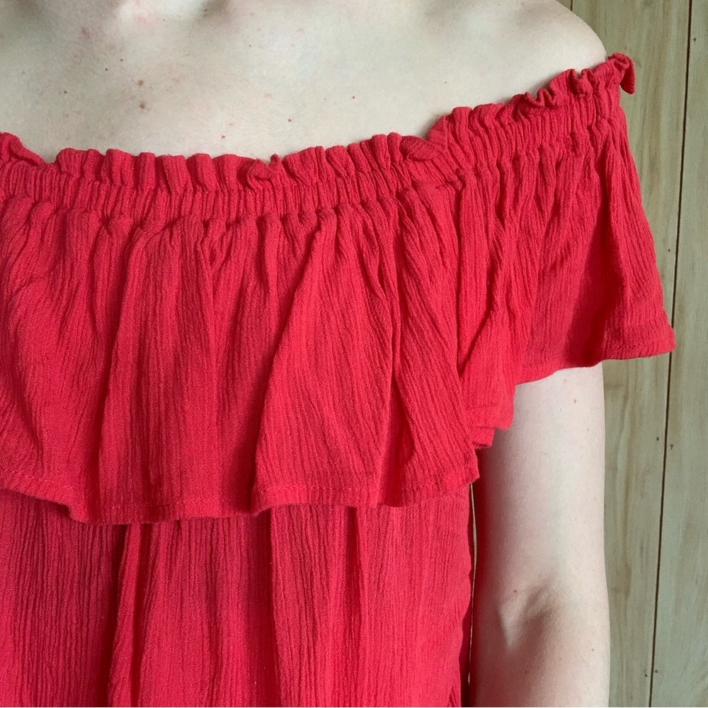 Off-Shoulder Crepe Ruffle Tank - Picture 4 of 12